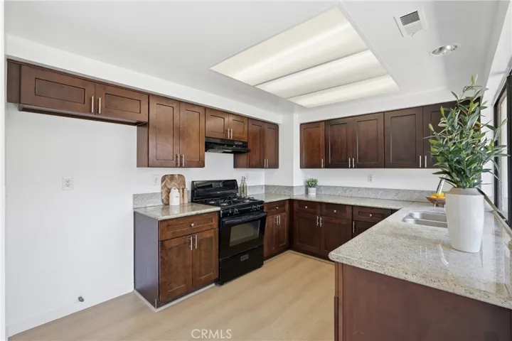 22 Mesquite Place, Pomona, California 91766