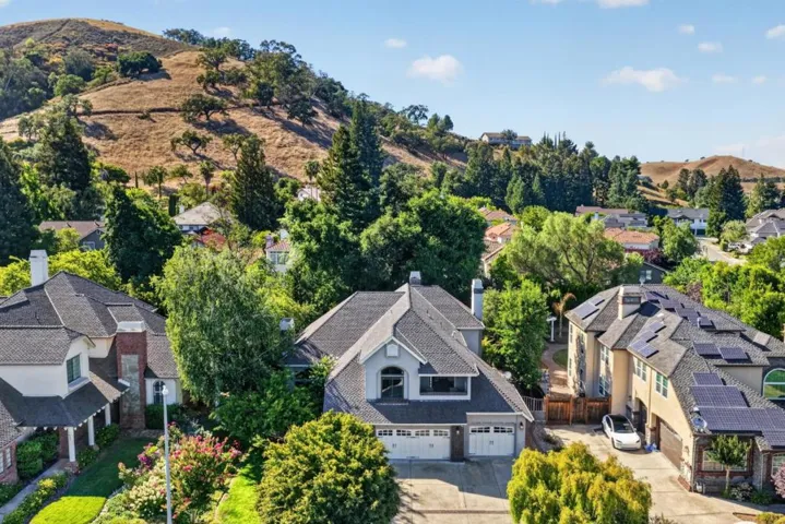 1035 Stonegate Court, Morgan Hill, California 95037