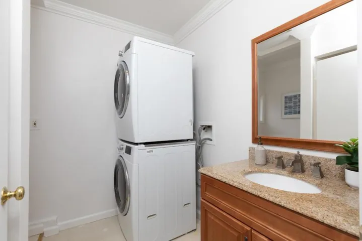 709 Lobos Avenue, Pacific Grove, California 93950
