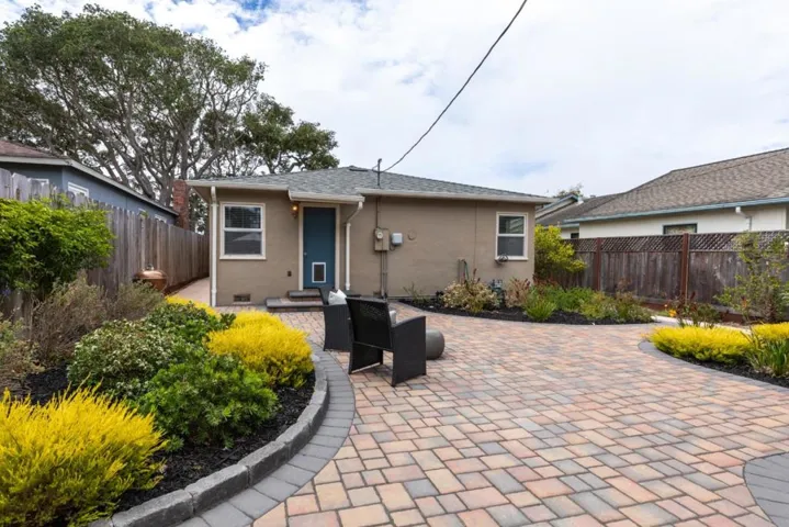 709 Lobos Avenue, Pacific Grove, California 93950