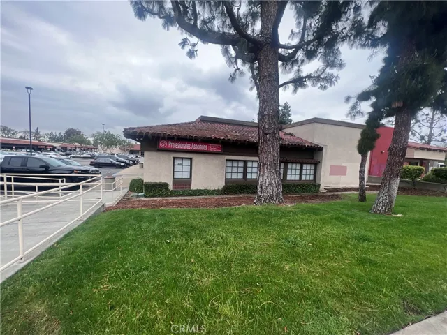 9509 Central C, Montclair, California 91763
