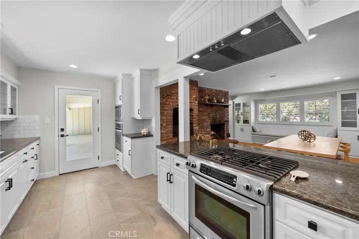 5823 Lubao, Woodland Hills, California 91367