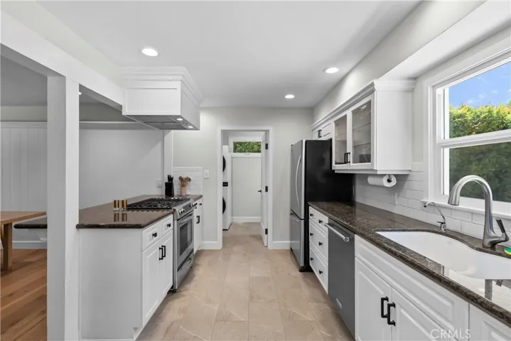 5823 Lubao, Woodland Hills, California 91367