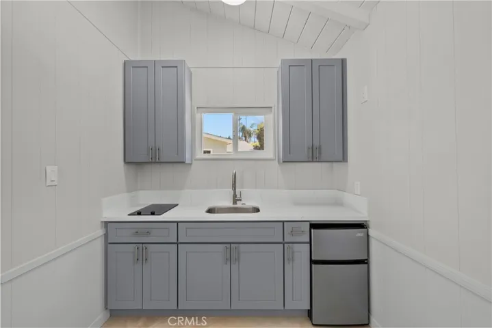 5823 Lubao, Woodland Hills, California 91367