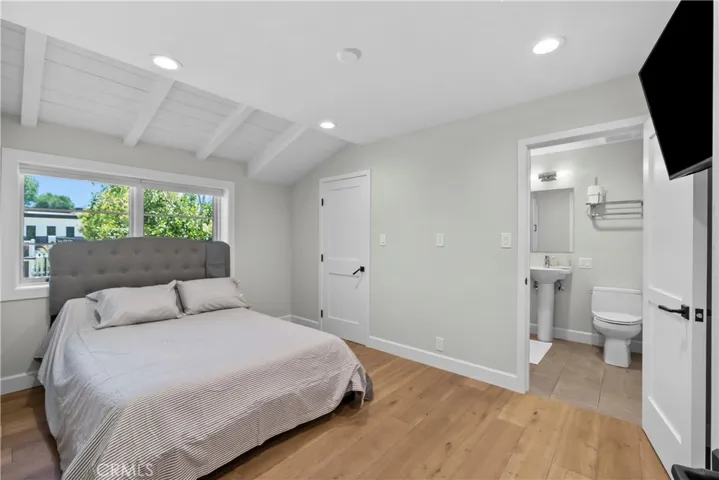 5823 Lubao, Woodland Hills, California 91367