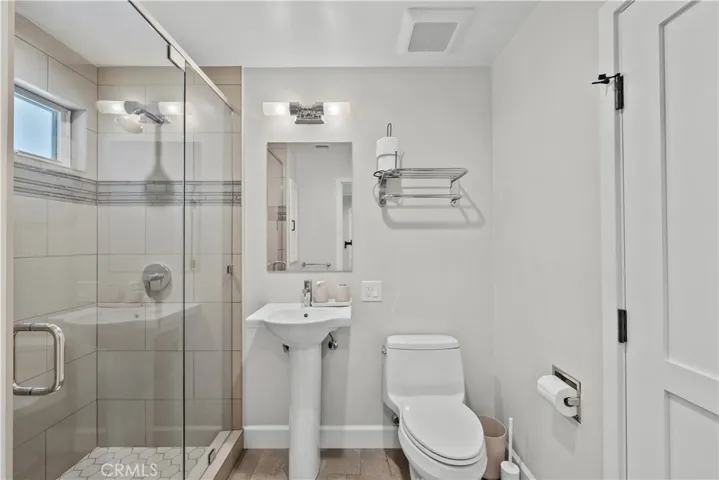 5823 Lubao, Woodland Hills, California 91367
