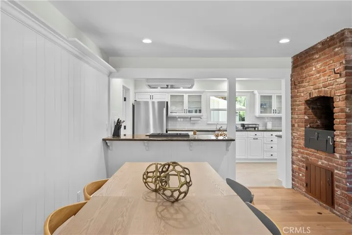 5823 Lubao, Woodland Hills, California 91367