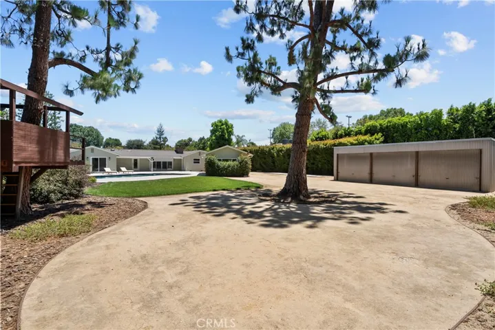 5823 Lubao, Woodland Hills, California 91367
