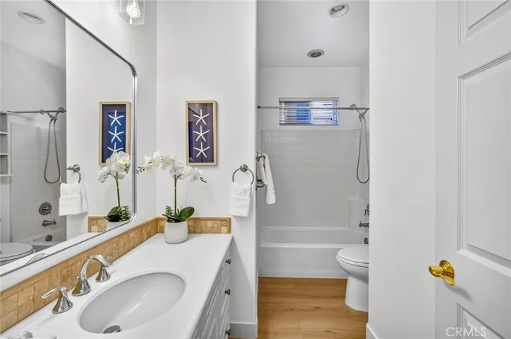 Hallway bathroom recently​​‌​​​​‌​​‌‌​​‌​​​‌‌​​​‌​​‌‌​​‌‌​​‌‌​​​​ upgraded