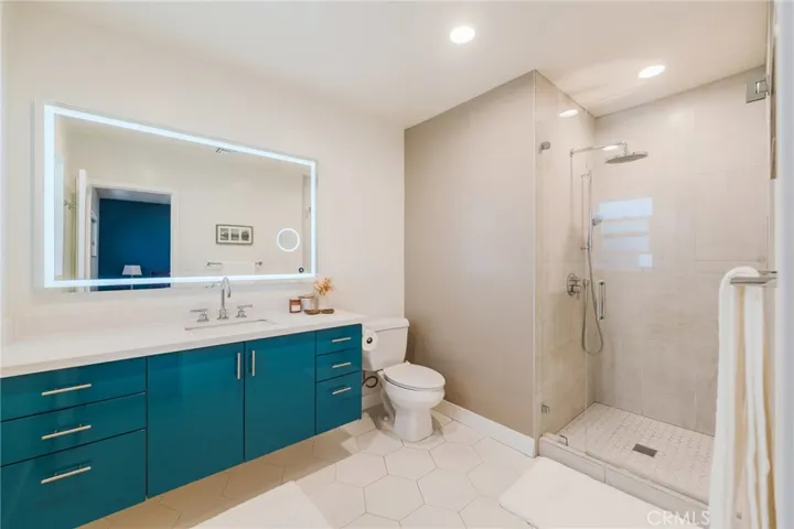 2615 Pacific Avenue, Manhattan Beach, California 90266