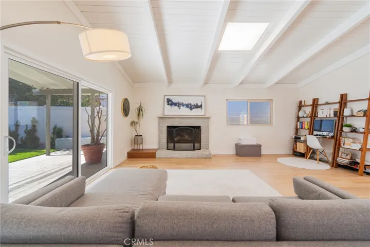 2615 Pacific Avenue, Manhattan Beach, California 90266