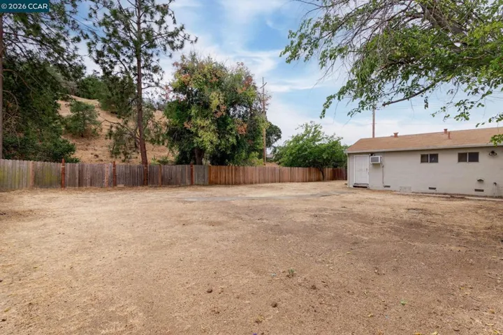 5074 Black Oak Rd, Concord, California 94521