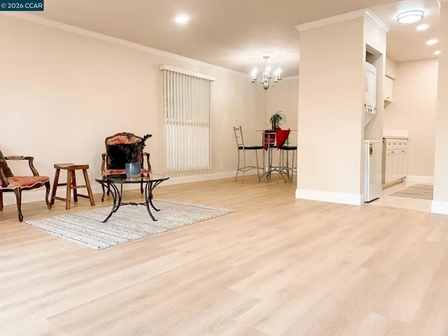 5457 Roundtree Pl J, Concord, California 94521
