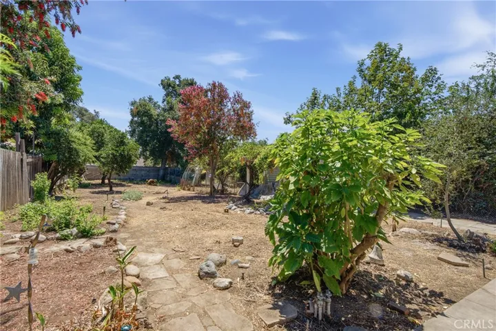 1044 N Hudson Avenue, Pasadena, California 91104