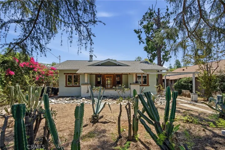1044 N Hudson Avenue, Pasadena, California 91104