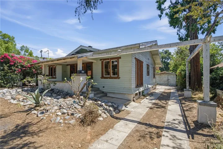 1044 N Hudson Avenue, Pasadena, California 91104