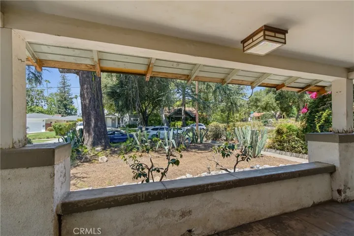 1044 N Hudson Avenue, Pasadena, California 91104