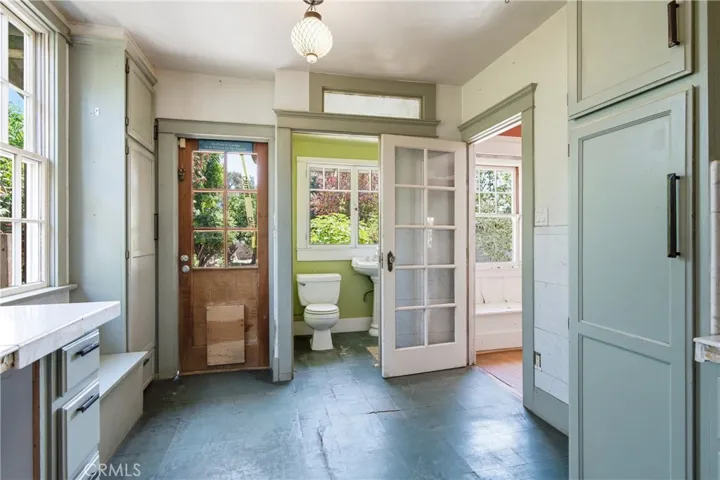 1044 N Hudson Avenue, Pasadena, California 91104