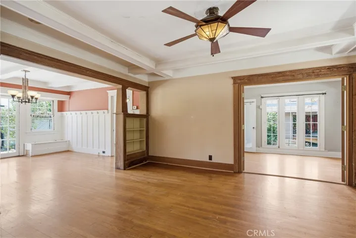 1044 N Hudson Avenue, Pasadena, California 91104