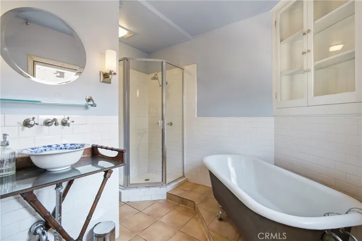 1044 N Hudson Avenue, Pasadena, California 91104