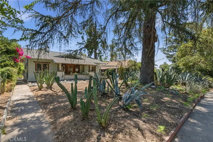 1044 N Hudson Avenue, Pasadena, California 91104