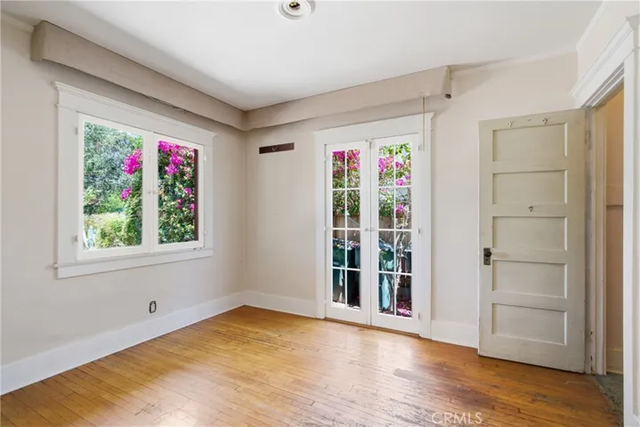 1044 N Hudson Avenue, Pasadena, California 91104