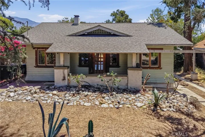 1044 N Hudson Avenue, Pasadena, California 91104
