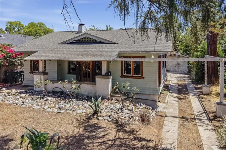 1044 N Hudson Avenue, Pasadena, California 91104