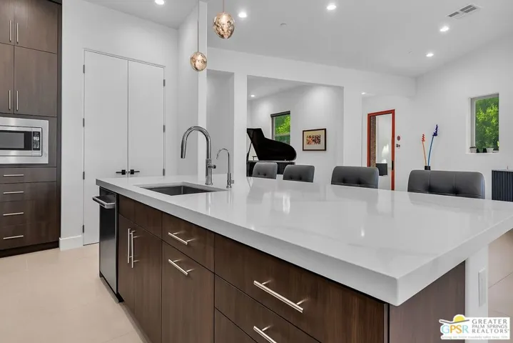 4321 Lumina Way, Palm Springs, California 92262