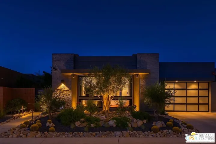 4321 Lumina Way, Palm Springs, California 92262