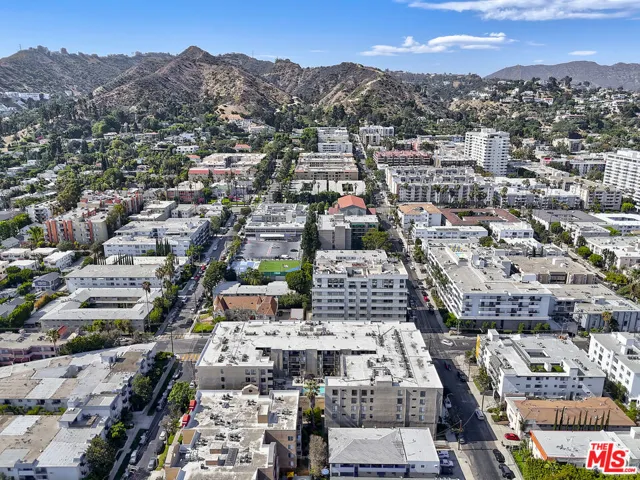 7320 Hawthorn Avenue 319, Los Angeles, California 90046