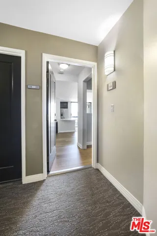 7320 Hawthorn Avenue 319, Los Angeles, California 90046