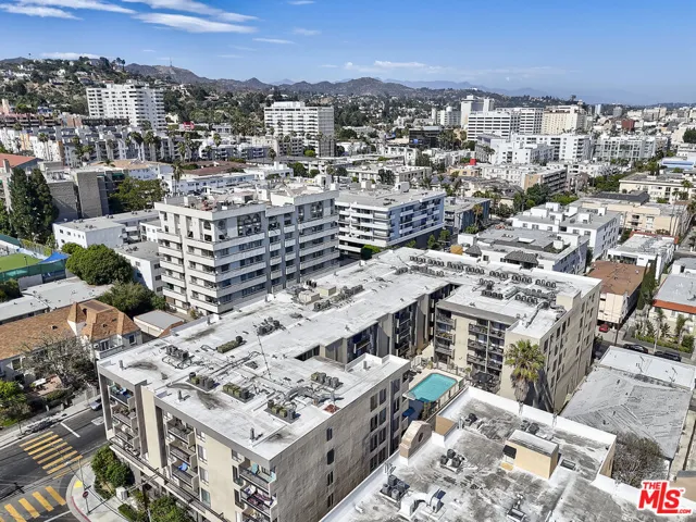 7320 Hawthorn Avenue 319, Los Angeles, California 90046