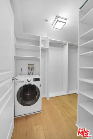 7320 Hawthorn Avenue 319, Los Angeles, California 90046