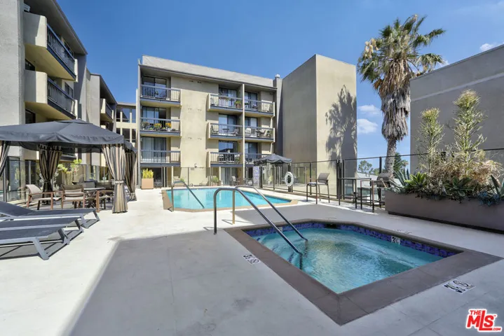 7320 Hawthorn Avenue 319, Los Angeles, California 90046