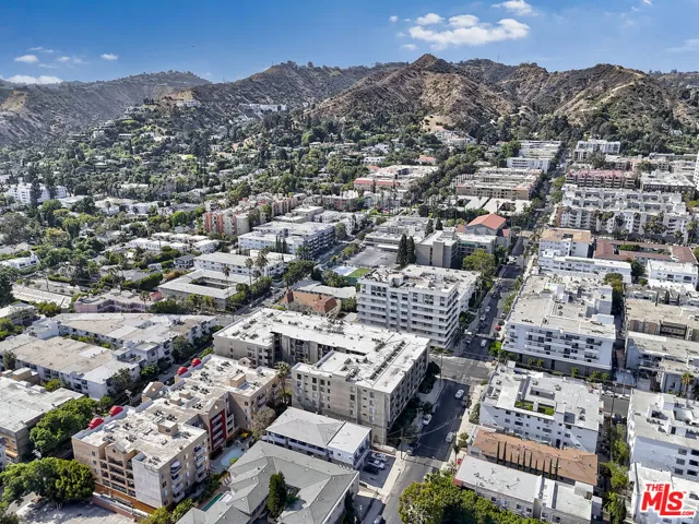 7320 Hawthorn Avenue 319, Los Angeles, California 90046