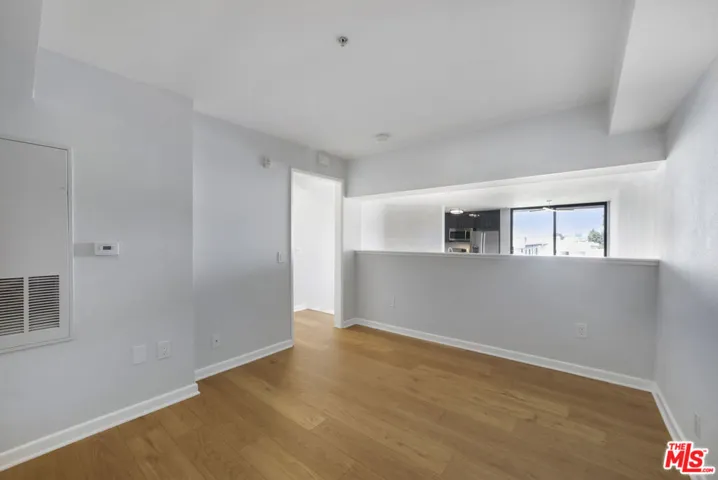7320 Hawthorn Avenue 319, Los Angeles, California 90046