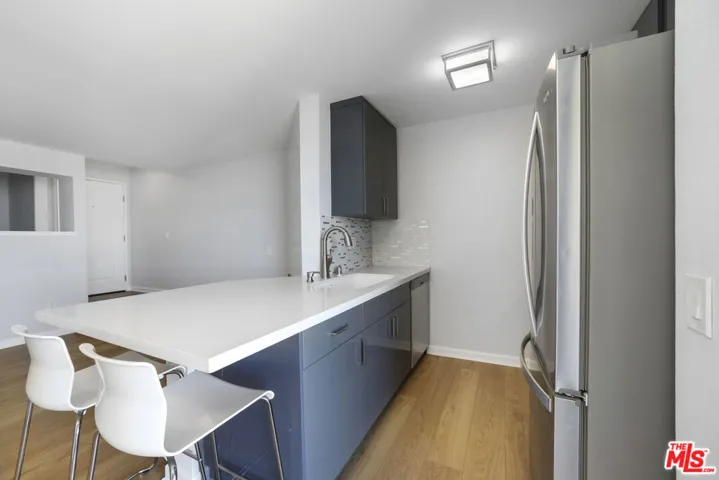 7320 Hawthorn Avenue 319, Los Angeles, California 90046