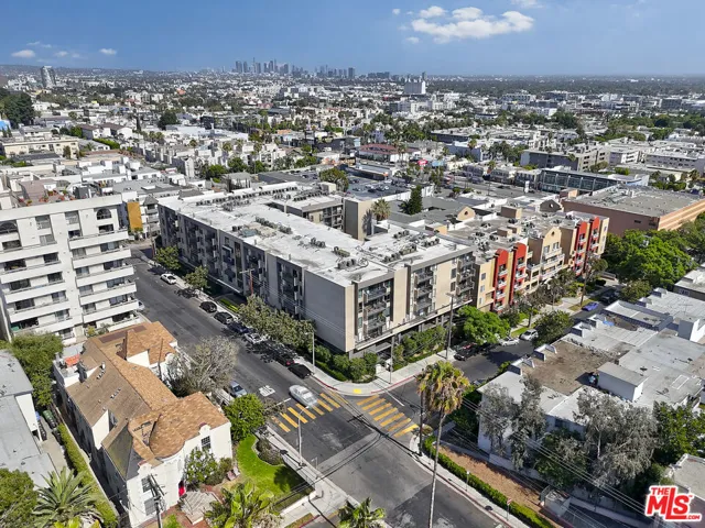 7320 Hawthorn Avenue 319, Los Angeles, California 90046