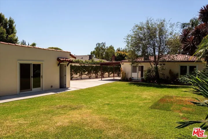 627 26th Street, Santa Monica, California 90402