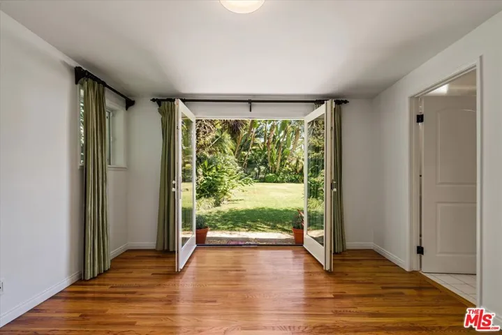 627 26th Street, Santa Monica, California 90402