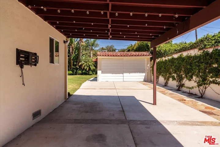 627 26th Street, Santa Monica, California 90402