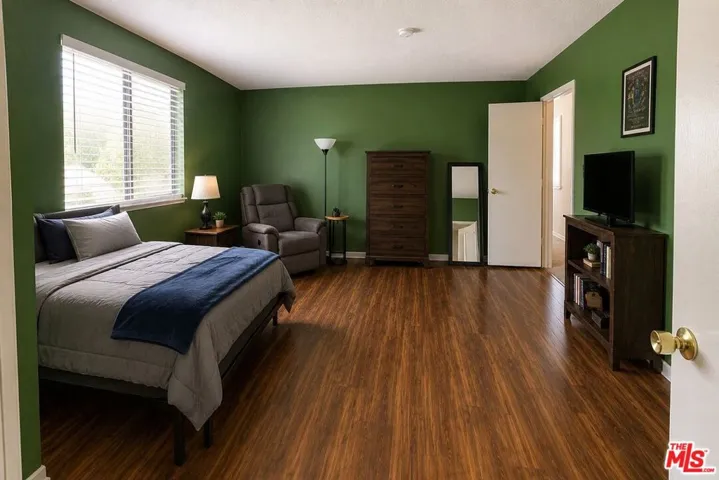 1255 E 90th Street, Los Angeles, California 90002