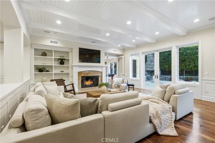 1502 Bienveneda, Pacific Palisades, California 90272