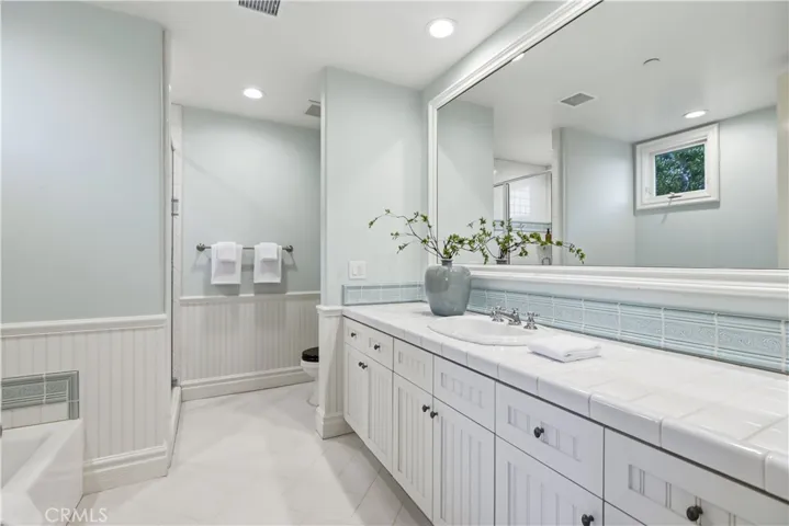 1502 Bienveneda, Pacific Palisades, California 90272