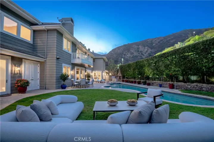 1502 Bienveneda, Pacific Palisades, California 90272
