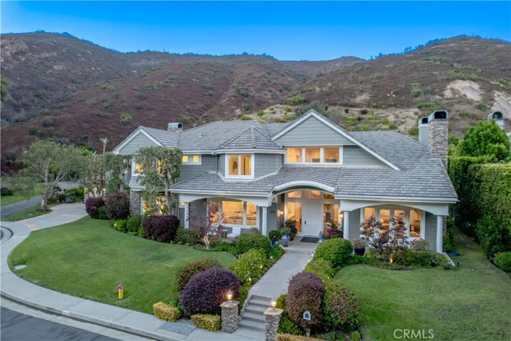 1502 Bienveneda, Pacific Palisades, California 90272