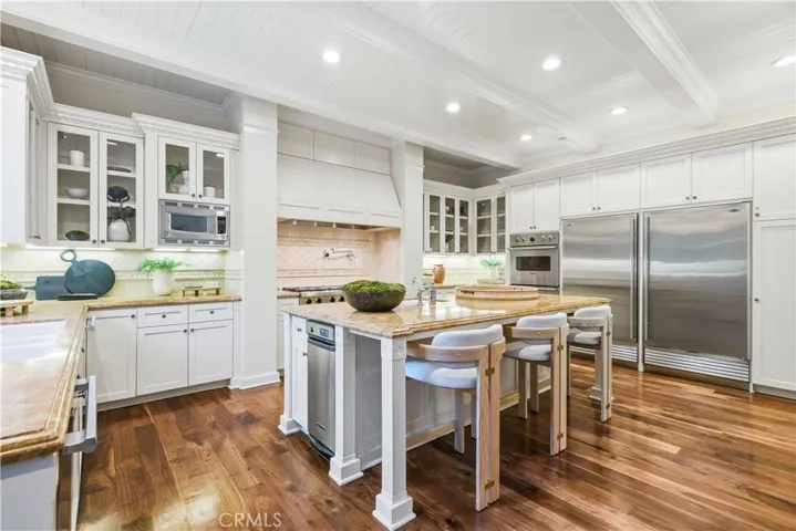 1502 Bienveneda, Pacific Palisades, California 90272