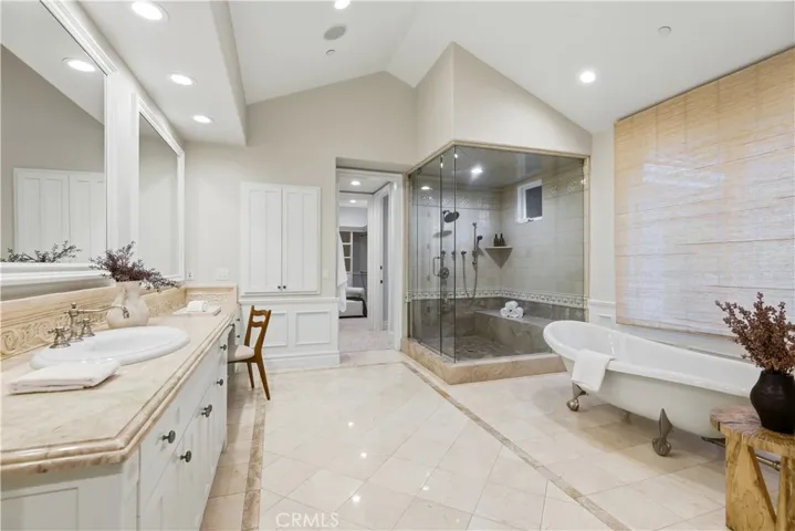 1502 Bienveneda, Pacific Palisades, California 90272