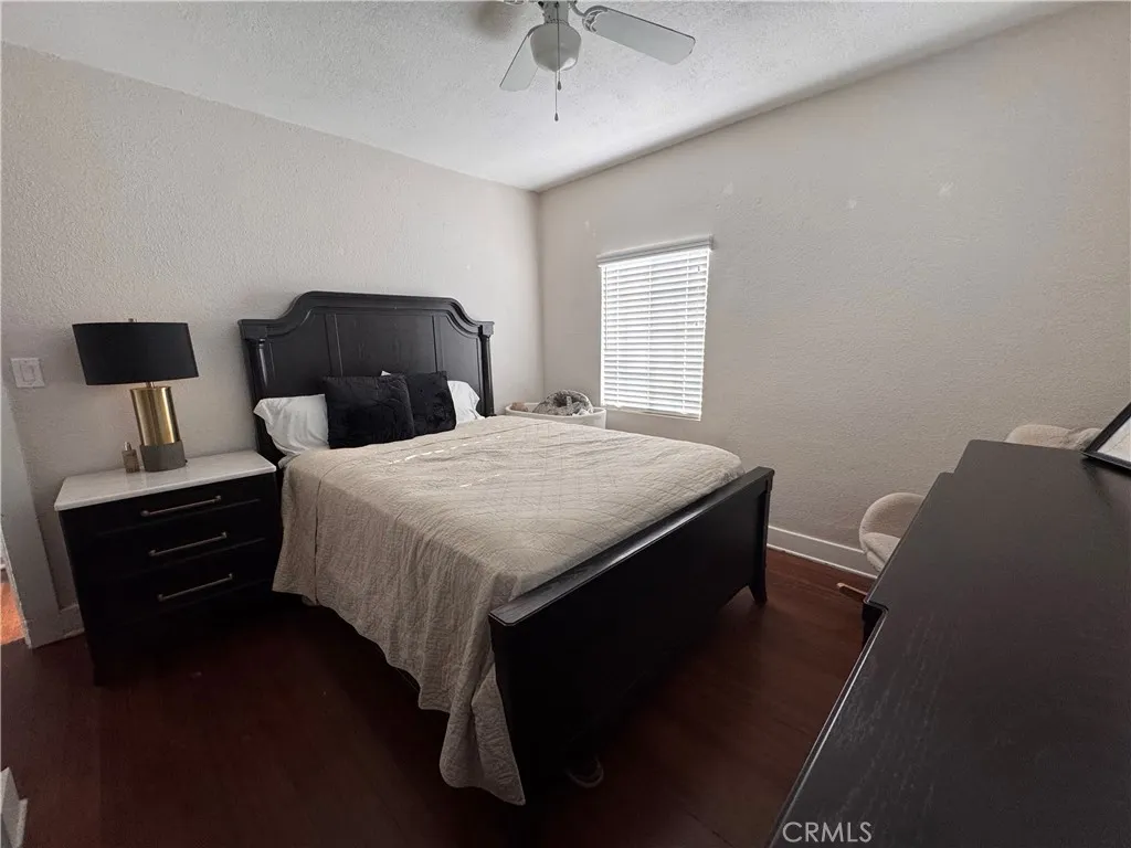 220 W Kendall, Corona, California 92882 — photo 4